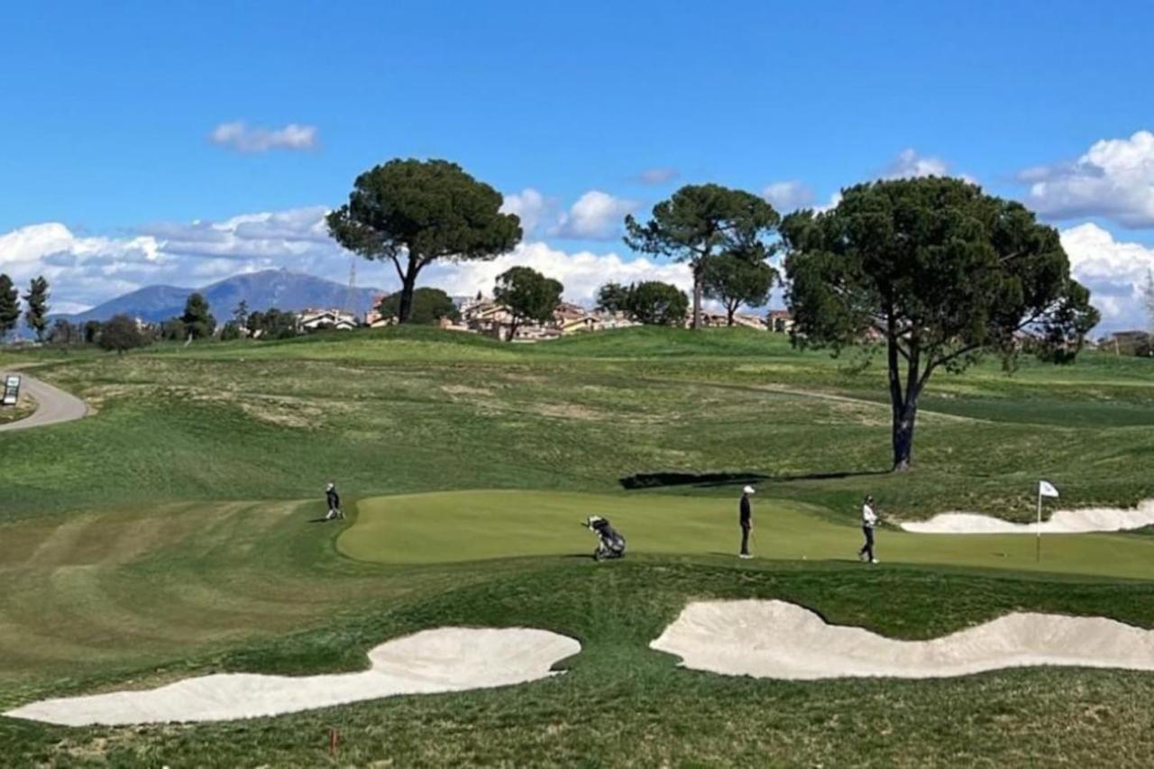 Marco Simone Golf Club Apartment Eksteriør billede